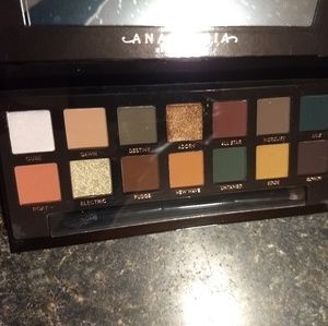 Subculture Eyeshadow Palette